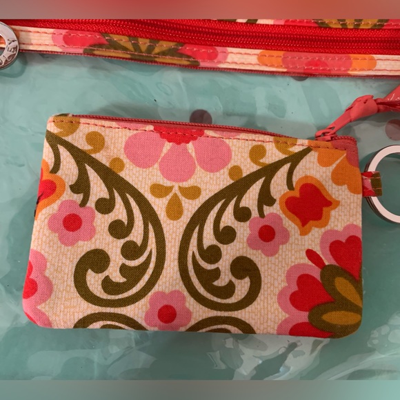 Vera Bradley Folkloric Beach Tote Bag + Matching Toiletry Bags & Key Wallet - Picture 15 of 15